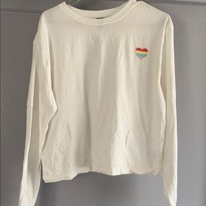 Long sleeve shirt/thin sweater.